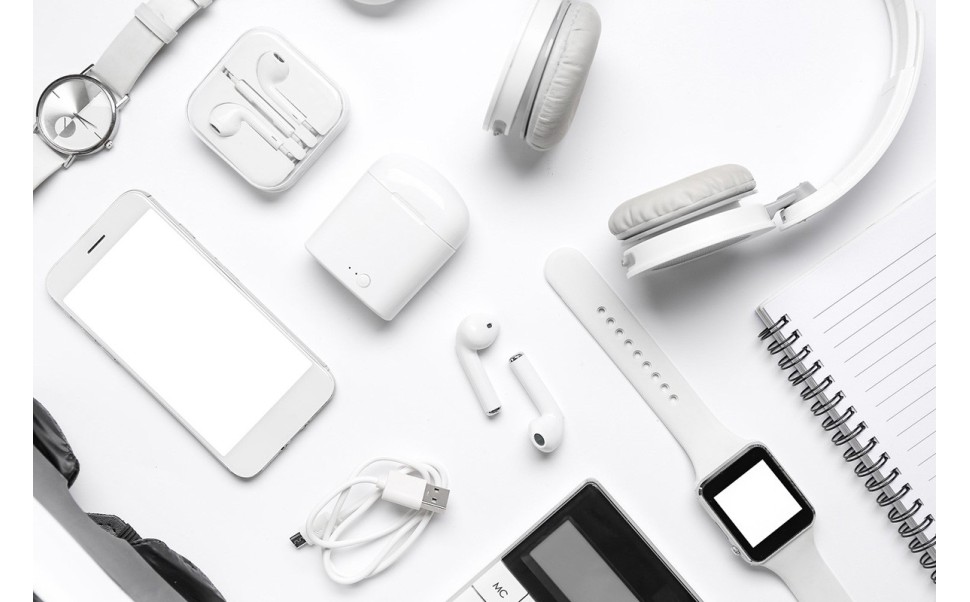 Mejores accesorios para tu smartphone en 2025: audífonos, cargadores y protectores